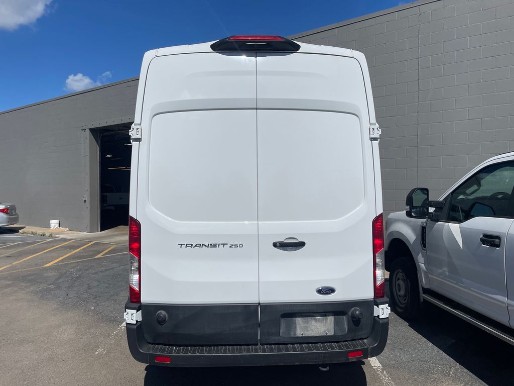 Used 2025 Ford Transit 250 - photo 2