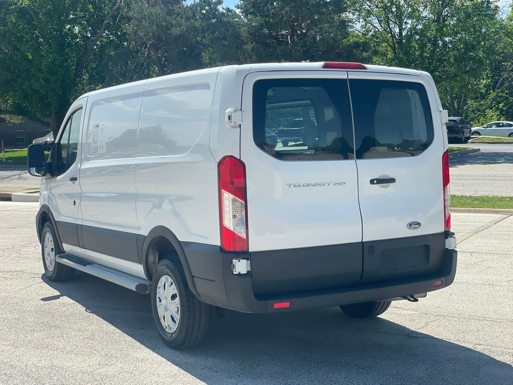 Used 2024 Ford Transit 250 - photo 5