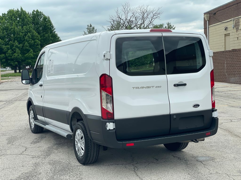 Used 2024 Ford Transit 250 - photo 5