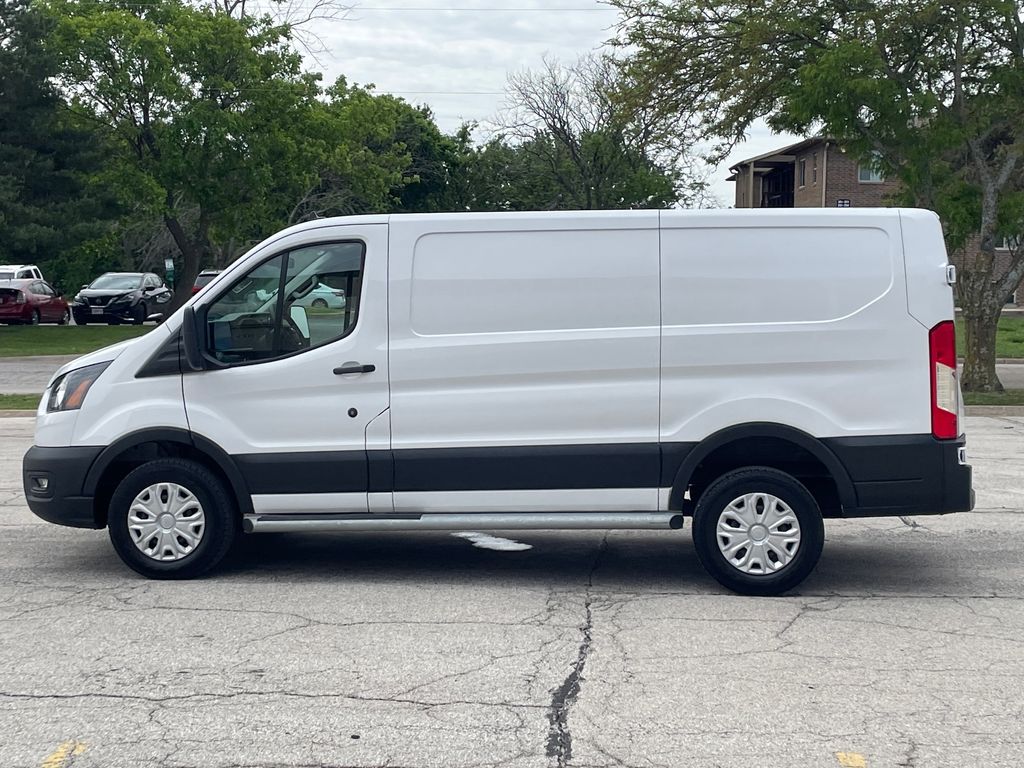 Used 2024 Ford Transit 250 - photo 2