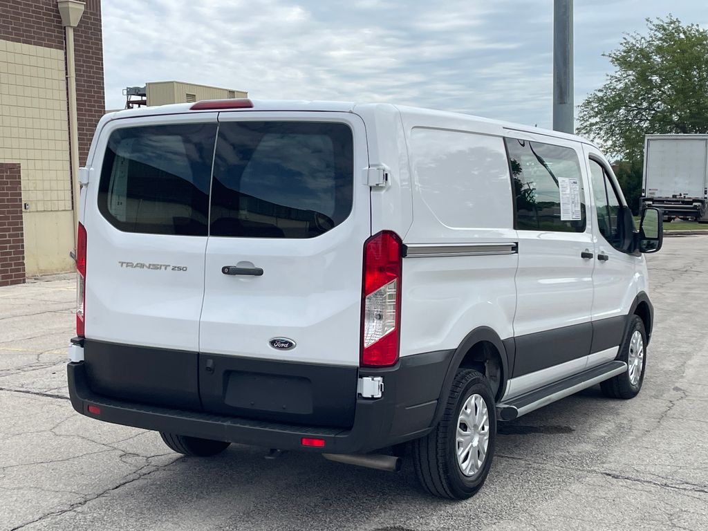 Used 2024 Ford Transit 250 - photo 5
