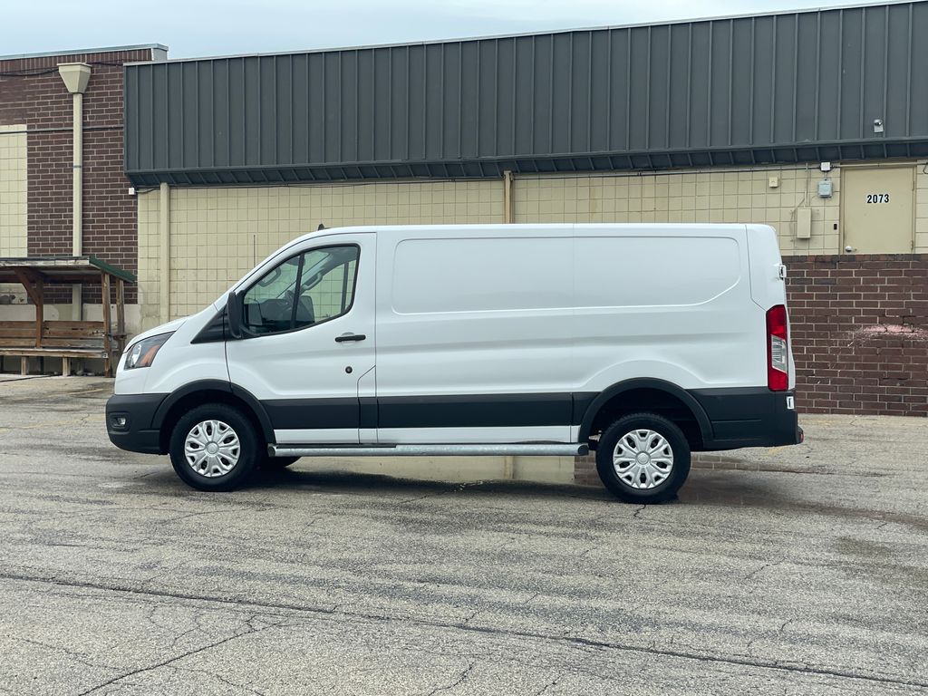 Used 2024 Ford Transit 250 - photo 2