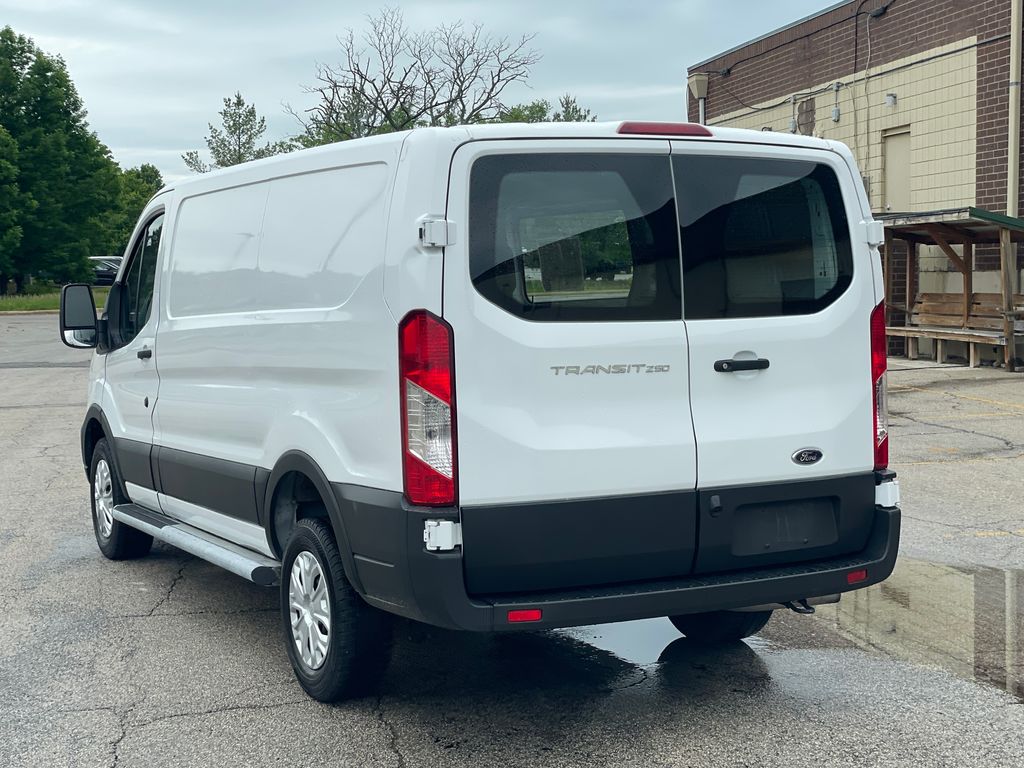 Used 2024 Ford Transit 250 - photo 5