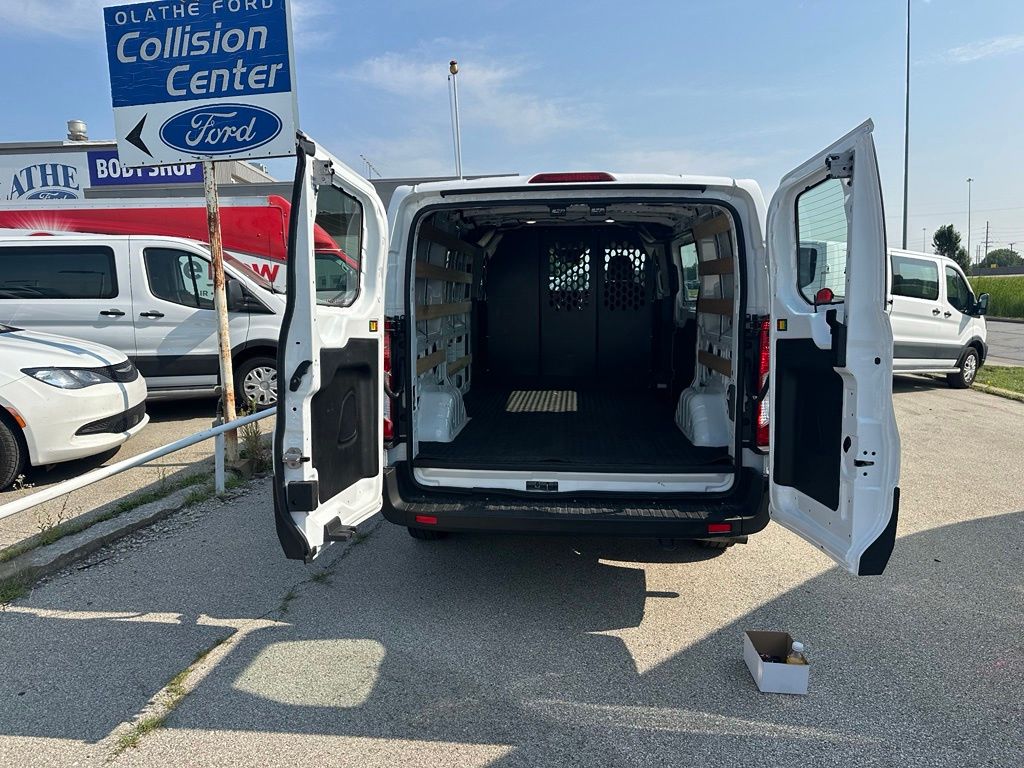 Used 2025 Ford Transit 250 - photo 2