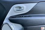 Used 2022 Jeep Renegade Latitude AWD SUV for sale #325217 - photo 19