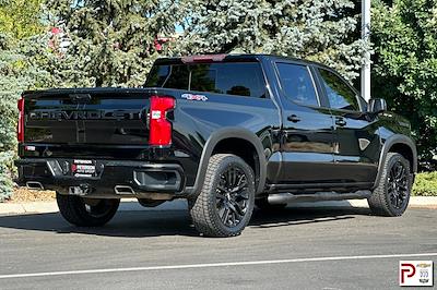 Used 2020 Chevrolet Silverado 1500 Crew Cab 4x4 Pickup for sale #325340 - photo 2