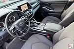 Used 2024 Toyota Highlander LE for sale #325418 - photo 11
