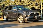 Used 2024 Toyota Highlander LE for sale #325418 - photo 3