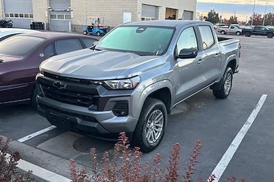 Used 2023 Chevrolet Colorado Crew Cab 4WD Pickup for sale #325442 - photo 2