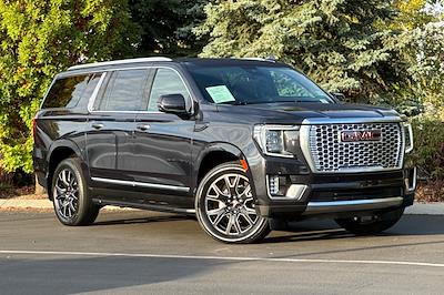 Used 2024 GMC Yukon XL 4WD SUV for sale #325444 - photo 1