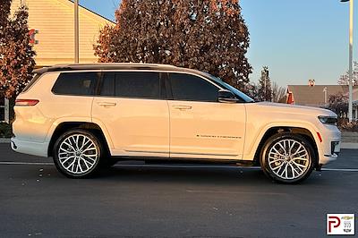 Used 2021 Jeep Grand Cherokee L Summit for sale #325471A - photo 2