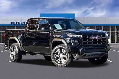 Used 2024 GMC Canyon AT4 Crew Cab for sale #325545 - photo 2