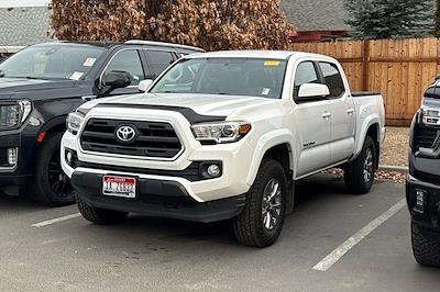 Used 2017 Toyota Tacoma - photo 1
