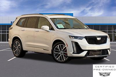 Used 2023 Cadillac XT6 - photo 1