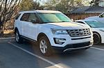 Used 2017 Ford Explorer XLT thumbnail 1