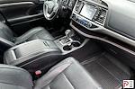 Used 2018 Toyota Highlander AWD SUV for sale #BU190014A - photo 22