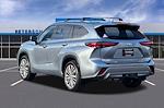 Used 2022 Toyota Highlander AWD SUV for sale #CD130360A - photo 6