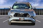 Used 2022 Toyota Highlander AWD SUV for sale #CD130360A - photo 9