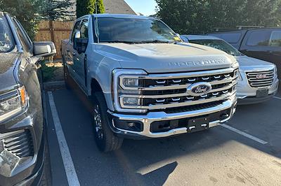 Used 2025 Ford F-250 Crew Cab 4x4 Pickup for sale #CD148220A - photo 2