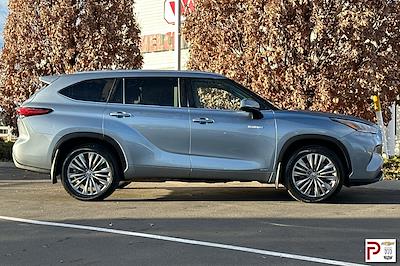 Used 2021 Toyota Highlander Platinum for sale #G138982B - photo 2
