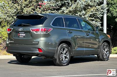 Used 2016 Toyota Highlander 4x4 SUV for sale #G194285A - photo 2