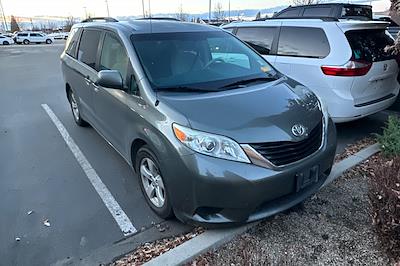 Used 2012 Toyota Sienna FWD Minivan for sale #G227617A - photo 2