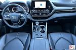Used 2023 Toyota Highlander XLE AWD SUV for sale #G375295A - photo 15