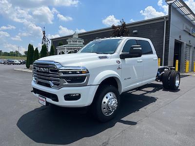 2025 Ram 4500 Crew Cab DRW 4x4 Laramie Cab Chassis for sale #2745 - photo 2