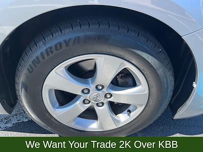 Used 2014 Toyota Sienna - photo 1