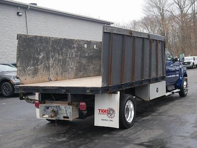 2019 Chevrolet Silverado 6500 Crew Cab DRW RWD Flatbed Truck for sale #6507A - photo 2