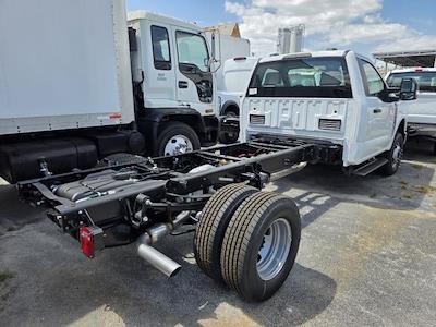 New 2025 Ford F-350 XL Regular Cab 4WD Cab Chassis for sale #1885315 - photo 2