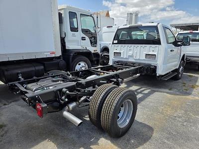 New 2025 Ford F-350 XL Regular Cab 4WD Cab Chassis for sale #1886328 - photo 2
