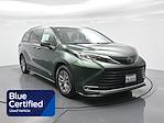 Used 2021 Toyota Sienna XLE Minivan for sale #FR241229B - photo 1