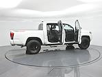 2016 Toyota Tacoma Double Cab 4WD Pickup for sale #MR243065BA - photo 2
