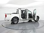 Used 2014 Nissan Frontier PRO-4X Crew Cab 4x4 Pickup for sale #R242617A - photo 3