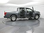 Used 2017 Nissan Titan SV Crew Cab Pickup for sale #R243328AA - photo 4