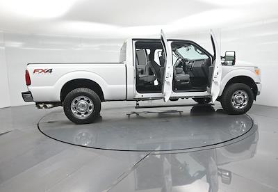 2016 Ford F-250 Crew Cab 4WD Pickup for sale #R251471A - photo 2