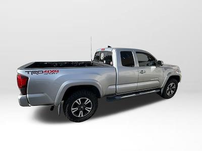 Used 2018 Toyota Tacoma TRD Sport Extra Cab 4x4 Pickup for sale #R251495A - photo 2