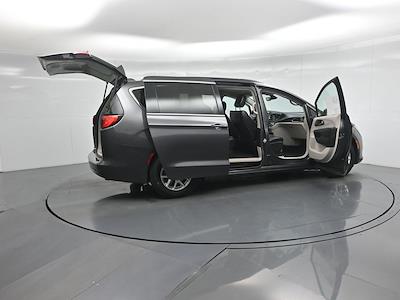Used 2020 Chrysler Voyager LXI Minivan for sale #R252495A - photo 2