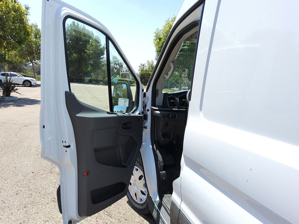 New 2025 Ford E-Transit 350 - photo 8
