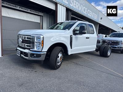 New 2026 Ford F-350 Super Cab Cab Chassis for sale #R260180 - photo 1