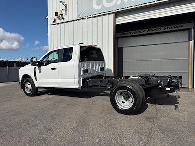 2026 Ford F-350 Super Cab DRW RWD Cab Chassis for sale #R260181 - photo 2