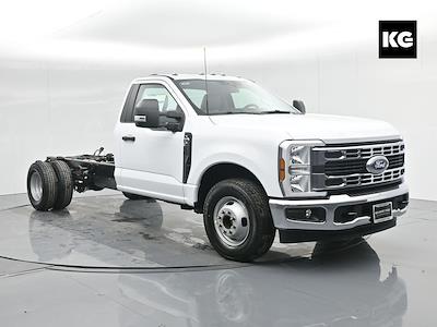2025 Ford F-350 Regular Cab DRW 4x2 Cab Chassis for sale #C251161 - photo 1