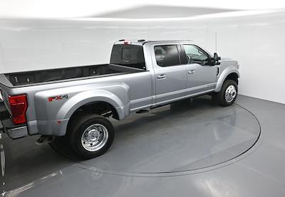 Used 2022 Ford F-450 Lariat Crew Cab 4x4 DRW Pickup for sale #C251892A - photo 2