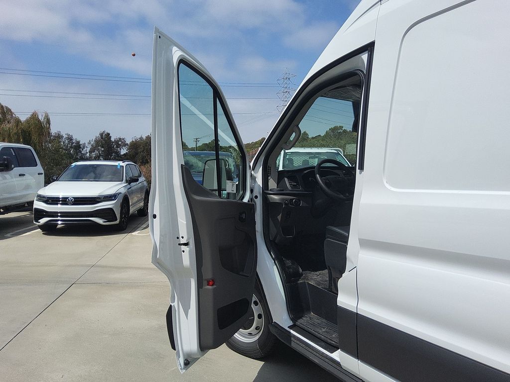 New 2026 Ford Transit 250 - photo 10