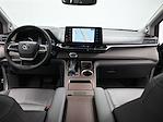 Used 2022 Toyota Sienna XLE Minivan for sale #CC243658A - photo 20