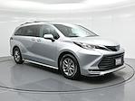 Used 2022 Toyota Sienna XLE Minivan for sale #CC243658A - photo 55