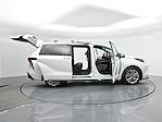 2024 Toyota Sienna FWD Minivan for sale #CP02143A - photo 4