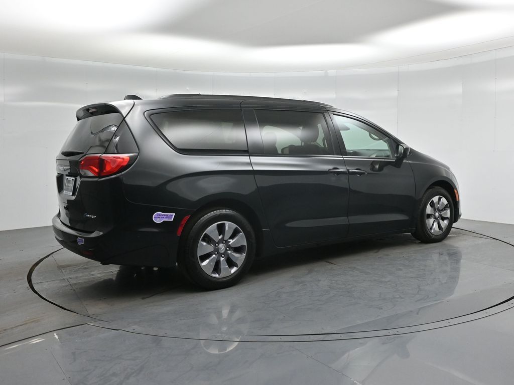 Used 2018 Chrysler Pacifica - photo 29