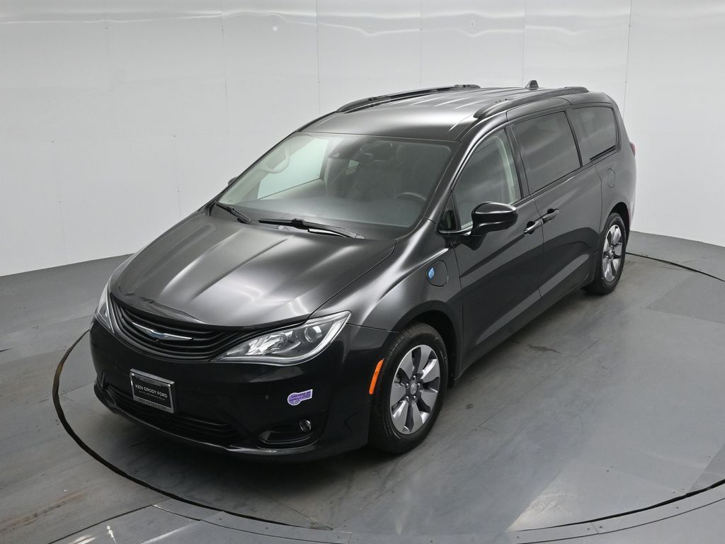 Used 2018 Chrysler Pacifica - photo 38